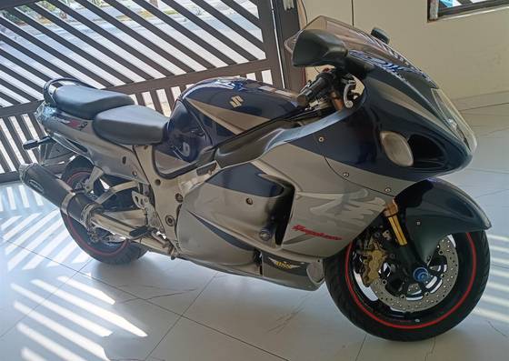 SUZUKI GSX 1300R HAYABUSA 